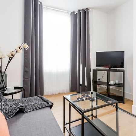 2 Bedrooms Serviced Apartment Excel Exhibition Centre, O2 Arena, Stratford Olympic City, Forest Gate, Central ロンドン エクステリア 写真