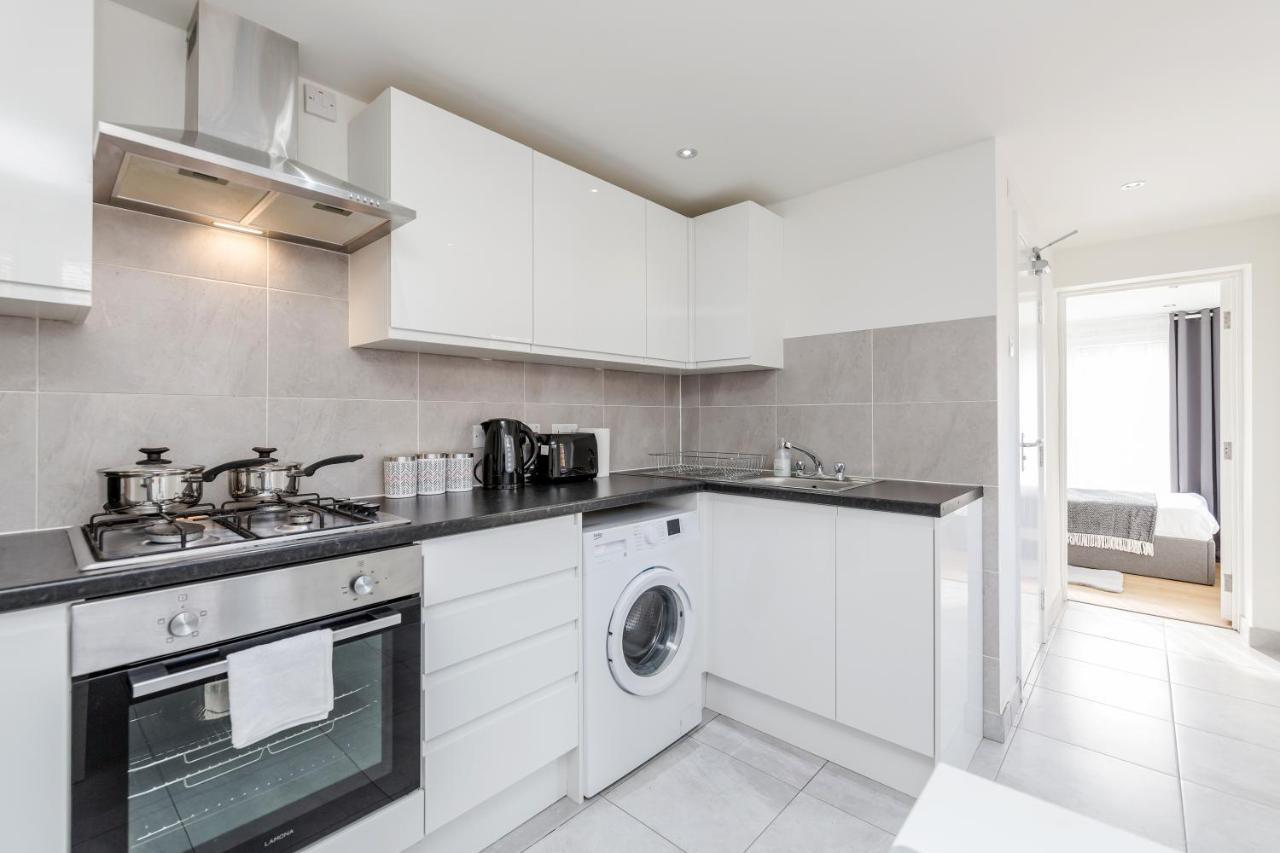 2 Bedrooms Serviced Apartment Excel Exhibition Centre, O2 Arena, Stratford Olympic City, Forest Gate, Central ロンドン エクステリア 写真