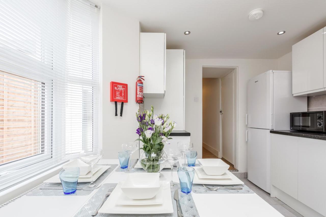 2 Bedrooms Serviced Apartment Excel Exhibition Centre, O2 Arena, Stratford Olympic City, Forest Gate, Central ロンドン エクステリア 写真