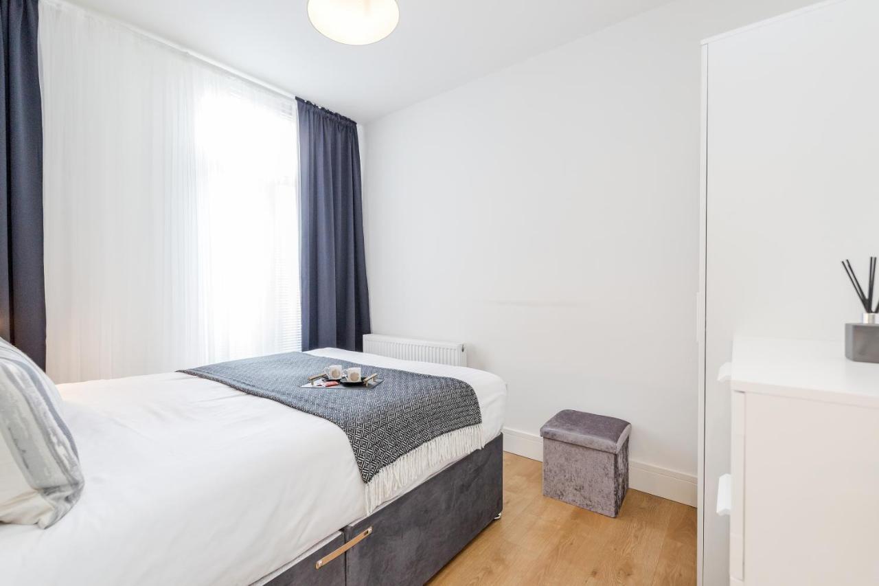 2 Bedrooms Serviced Apartment Excel Exhibition Centre, O2 Arena, Stratford Olympic City, Forest Gate, Central ロンドン エクステリア 写真