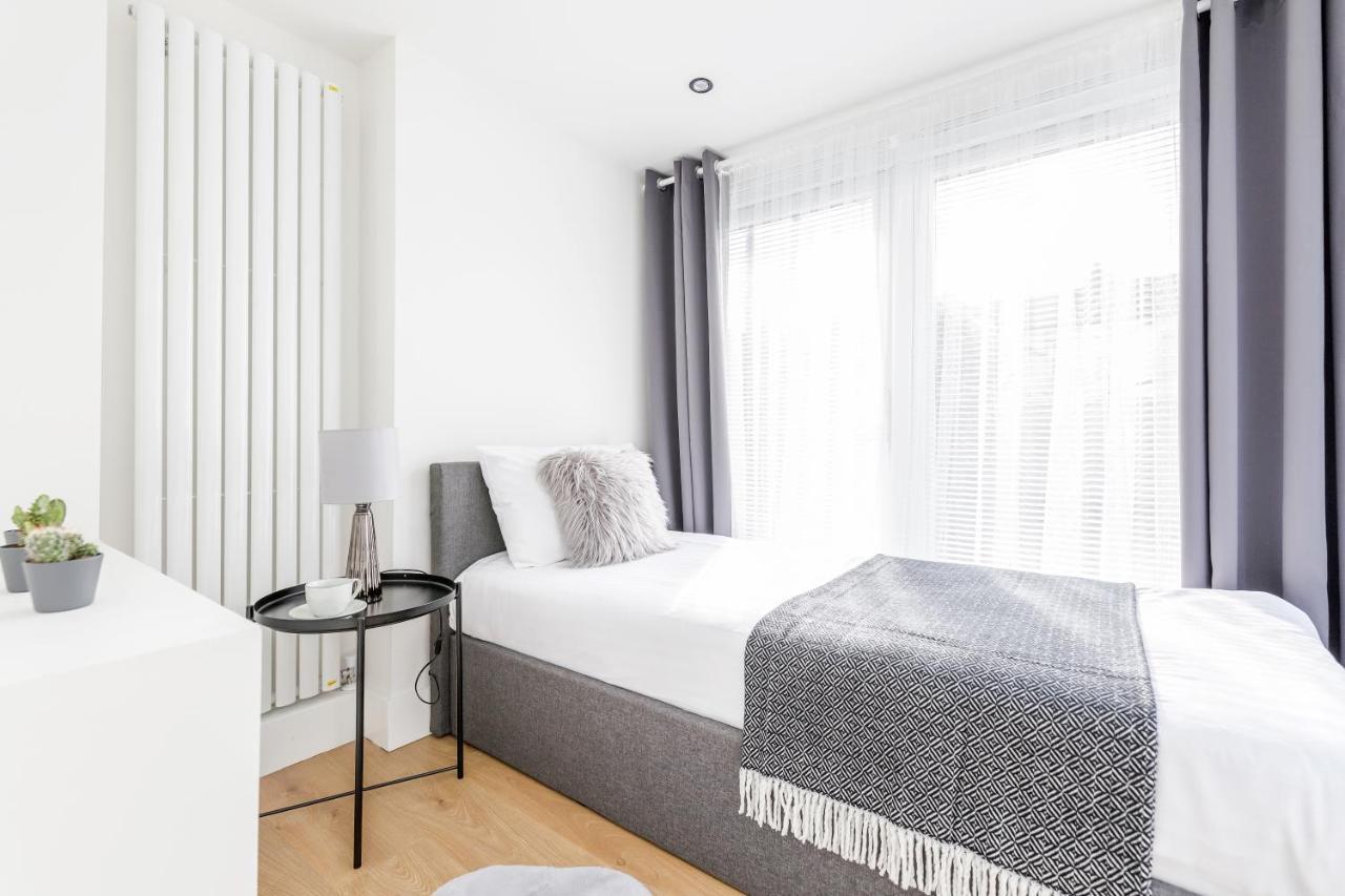 2 Bedrooms Serviced Apartment Excel Exhibition Centre, O2 Arena, Stratford Olympic City, Forest Gate, Central ロンドン エクステリア 写真